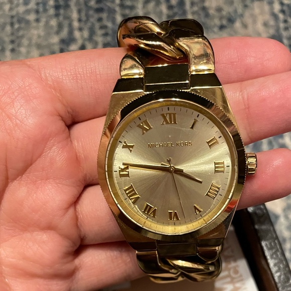 Michael Kors Chain Watch - Picture 3 of 3